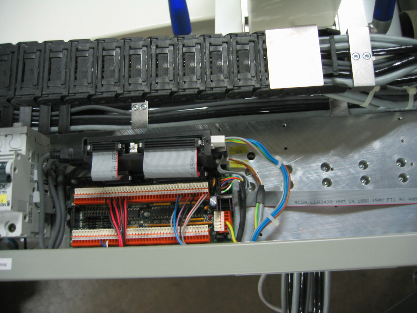 SISTEMA DI PICK AND PLACE "The Bull" DI INFOTECH AUTOMATION AG IP-1000 