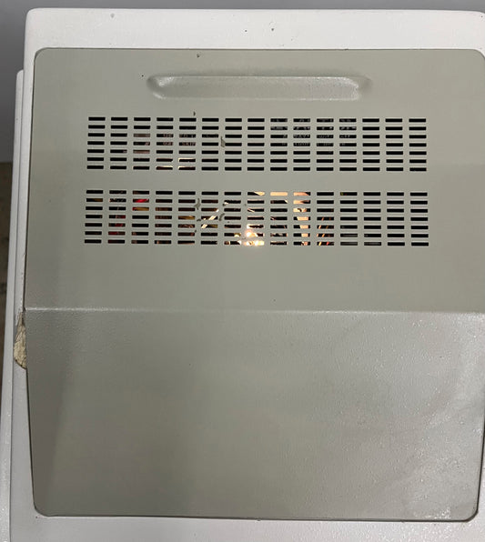 VARIAN CARY 3E UV ZICHTBARE SPECTROFOTOMETER - LEVENSDUUR VAN DE LAMP ONBEKEND - ONDERDELEN/REPARATIE 