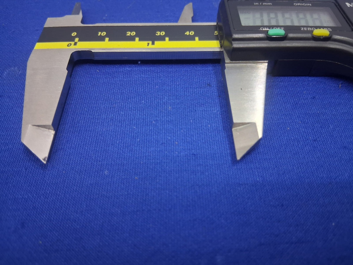 Mitutoyo 500-196-30 CD-6" ASX Digimatic Digital Caliper 6 inch With Case