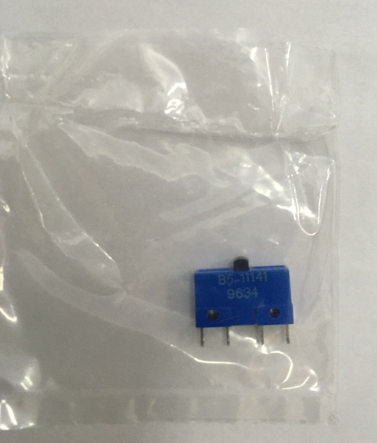 OTTO B5-11141 9634 BASIS/SNAP ACTION SCHAKELAAR SPDT-DB SOLDEER HOGE STROOM 