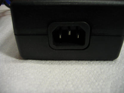 AULT INC POWER SUPPLY SW 101 MODEL 12 VDC @ 3.5 A  110-250 V  50/60 HZ