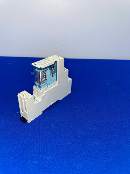 ALLEN-BRADLEY, 700-HN221, Serie B, mit ALLEN-BRADLEY 700-HKM6Z24 Relais 24 V DC