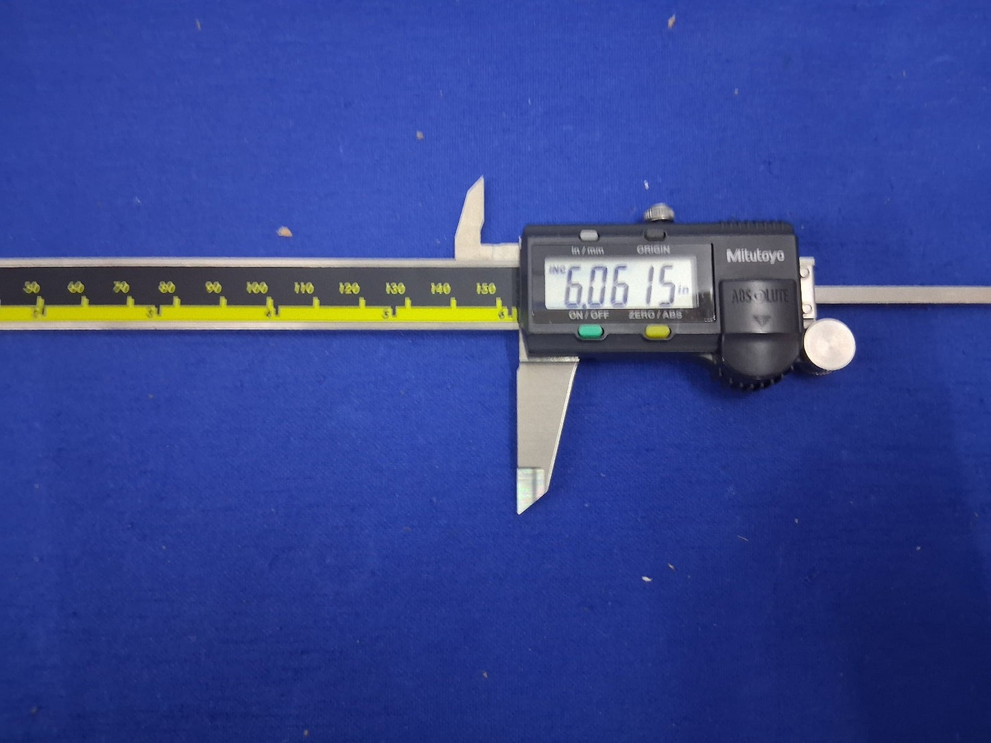 Mitutoyo 500-196-30 CD-6" ASX Digimatic Digital Caliper 6 inch With Case
