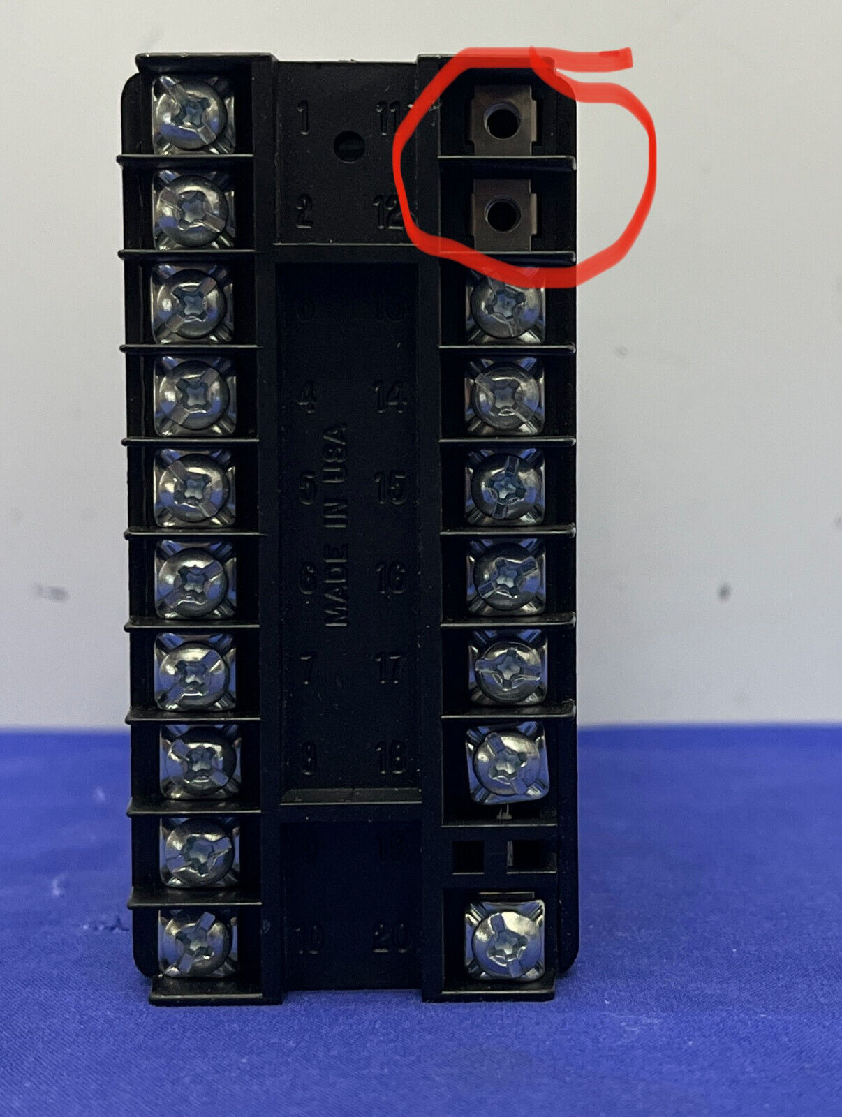 RÉGULATEUR DE TEMPÉRATURE WATLOW SÉRIE 985 / 985A-1BB0-0000 RÉV. H