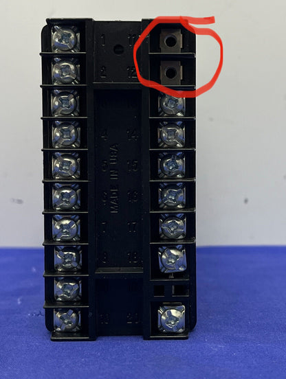 RÉGULATEUR DE TEMPÉRATURE WATLOW SÉRIE 985 / 985A-1BB0-0000 RÉV. H