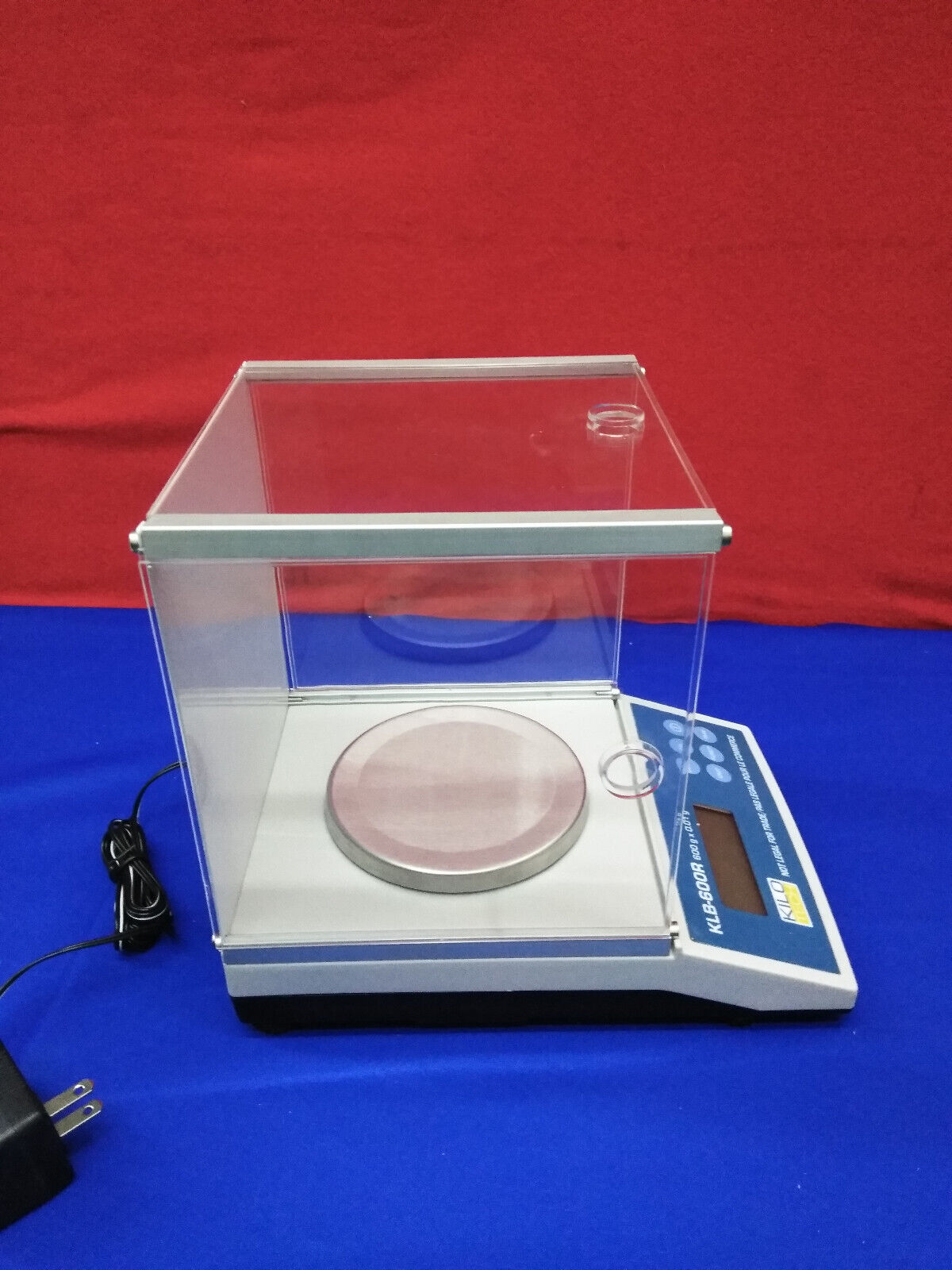 KILOTECH KLB-600R,SN  CS176349,ELECTRONIC SCALE 600 GR 0.01 GRAM MASS.