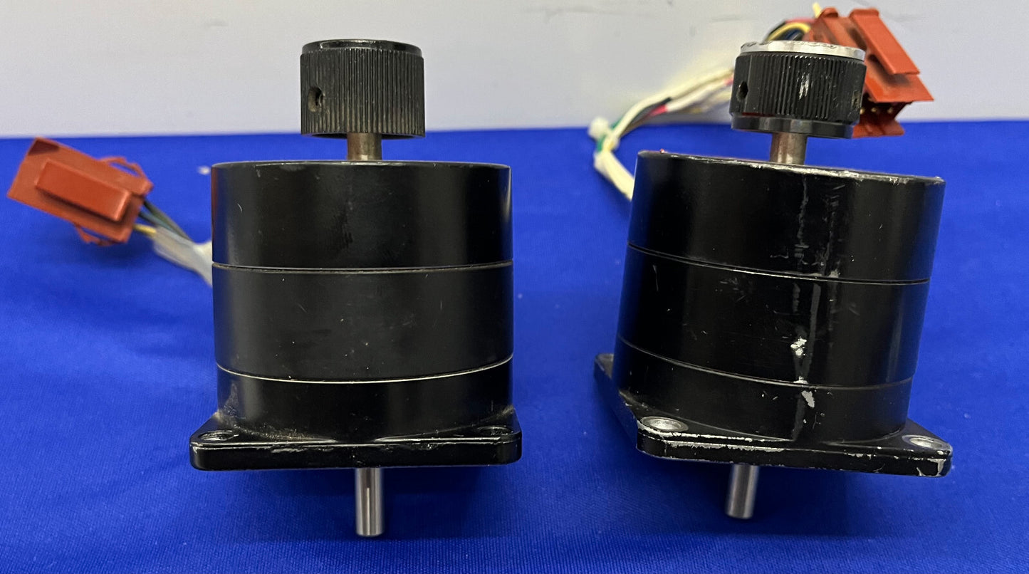 ORIENTAL MOTOR VEXTA PH265M-31 STAPPENMOTOR - 1 LOT HOEVEELHEID 2 