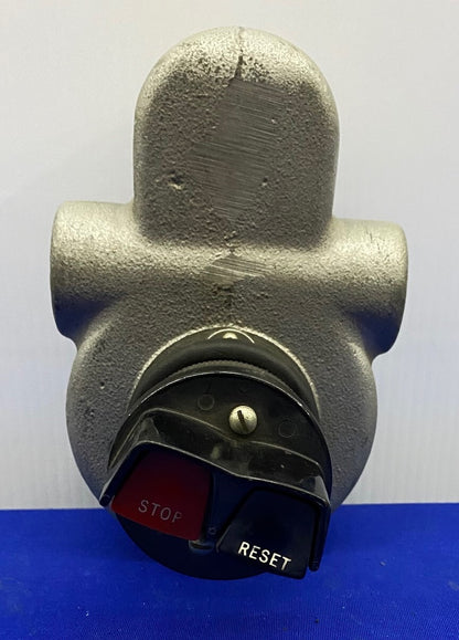 CROUSE-HINDS EGP 3142 モデル M2 EGP シリーズ プッシュ ボタン ステーション コンデュエット C1 GD 2EFG