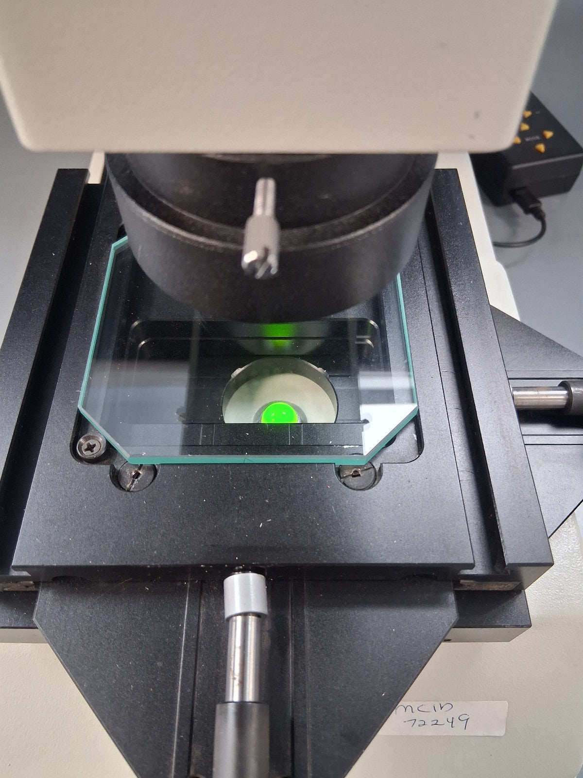 MMBT-1DM XY Tool Scope 20X Toolmakers Manual Microscope  2"x2" Stage HDMI Camera