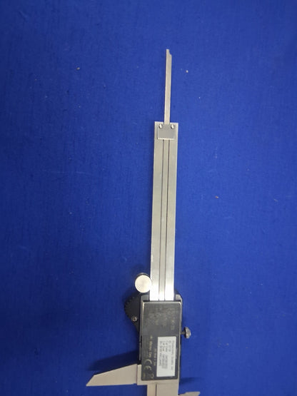 Mitutoyo 500-196-30 CD-6" ASX Digimatic Digital Caliper 6 inch With Case