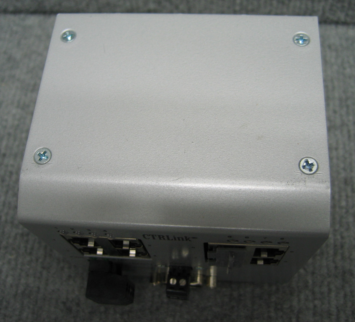 CONTEMPORARY CONTROLS CRTLINK EICP8M-100T 8-POORTS BEHEERDE COMPACTE SWITCH