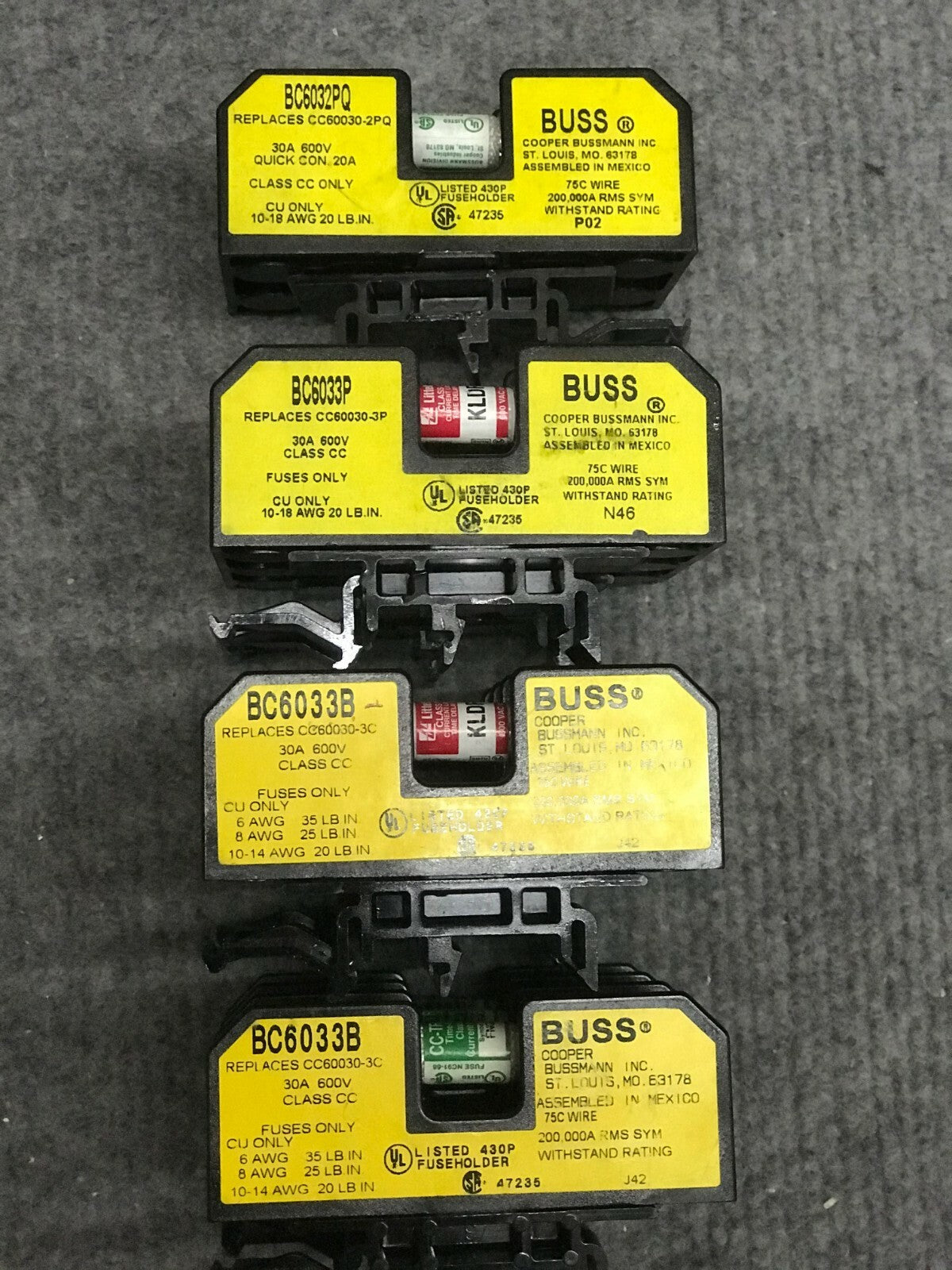 BUSS ® COOPER BUSSMANN IN VENDITA COME '1 LOTTO QTY DI 4 BLOCCHI FUSIBILI' 