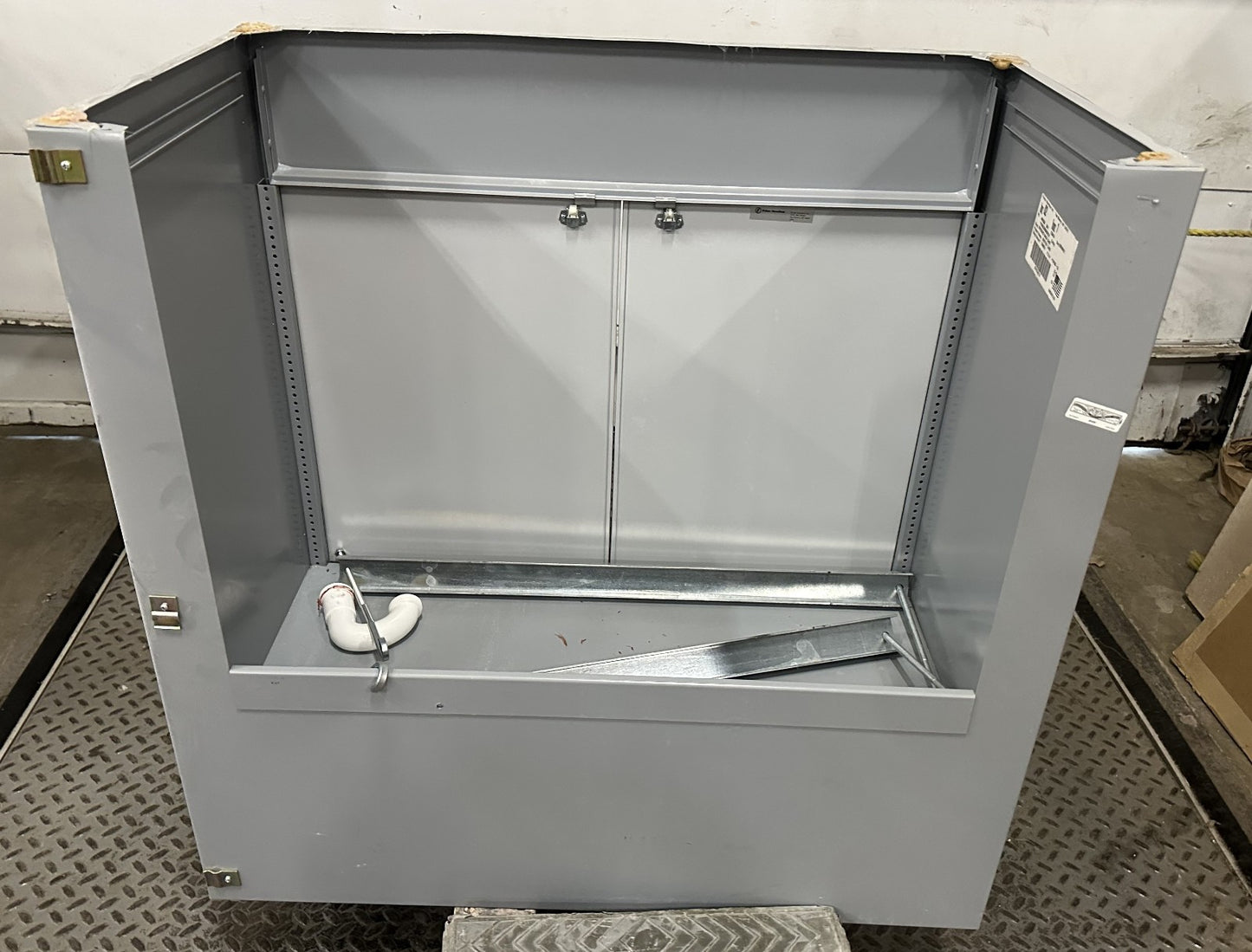 FISHER HAMILTON SINK AND BASE COMBO GRAY BASE WITH WHITE DOORS 36" X 35" X 22"