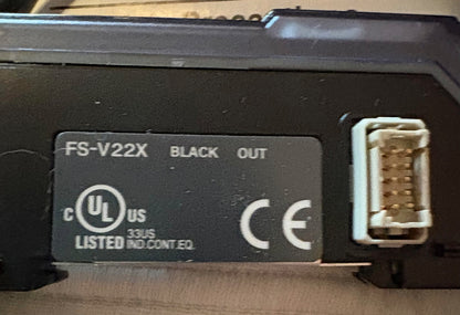KEYENCE FS-V22X DUAL DIGITAL FIBER SENSOR