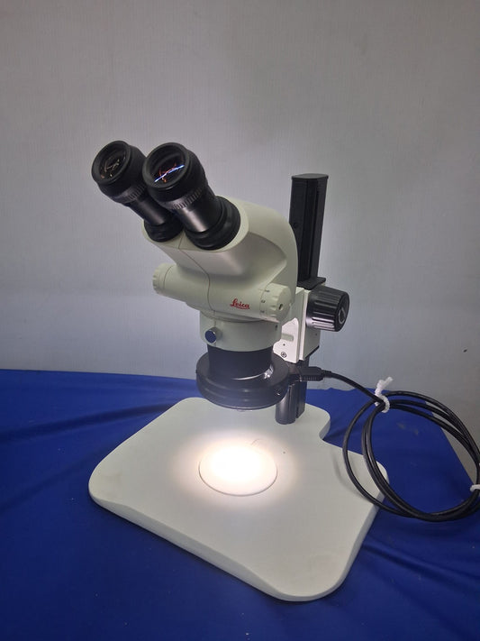 LEICA S4E STEREO ZOOM MICROSCOPE 6.3 -30 X MAGNIFICATION WITH STAND & LED LIGHT