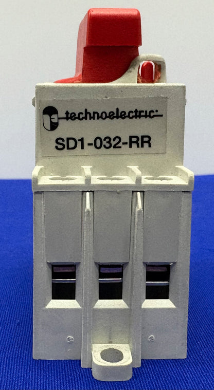 TECHNOELECTRIC SD1-032-RR / SD1 32A   3 PHASE HP 32A 600VAC DISCONNECT SWITCH