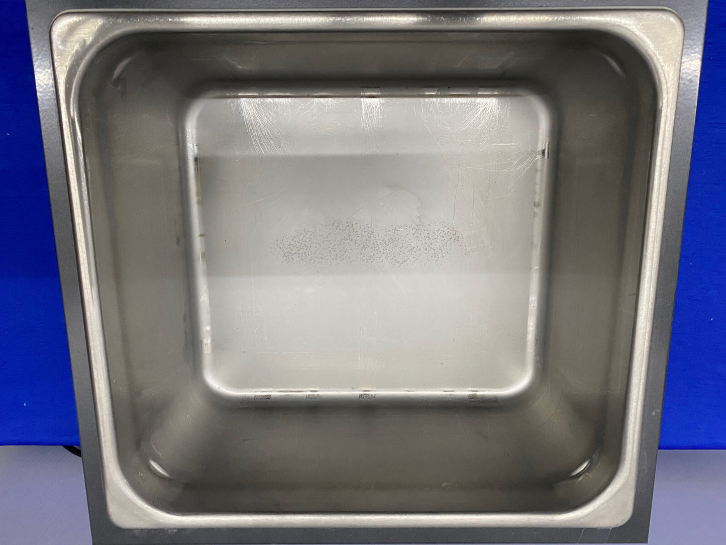 VWR MODELO 10L 97025-134 WD10V11B BAÑO DE AGUA CALENTADOR 60HZ 4.2A 115V - FALTA TAPA 