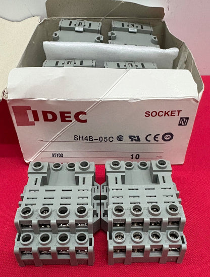 IDEC SOLID STATE RELAY SOCKET SH4B-05C - 1 PACKAGE QTY 10