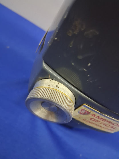 American Optical 569 0.7X-3X Stereo Microscope Head Only with 10X W.F Eyepieces