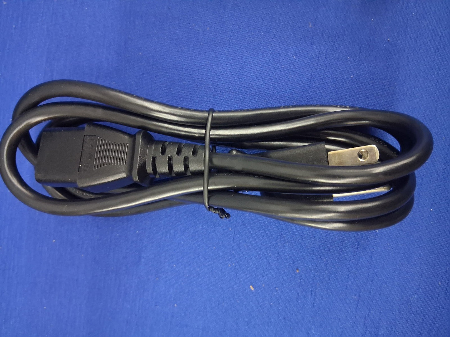 TRU-VU ZBVM-18.5R VT-185XTGA 18.5" TFT LCD COLOR MONITOR NEW OPEN BOX