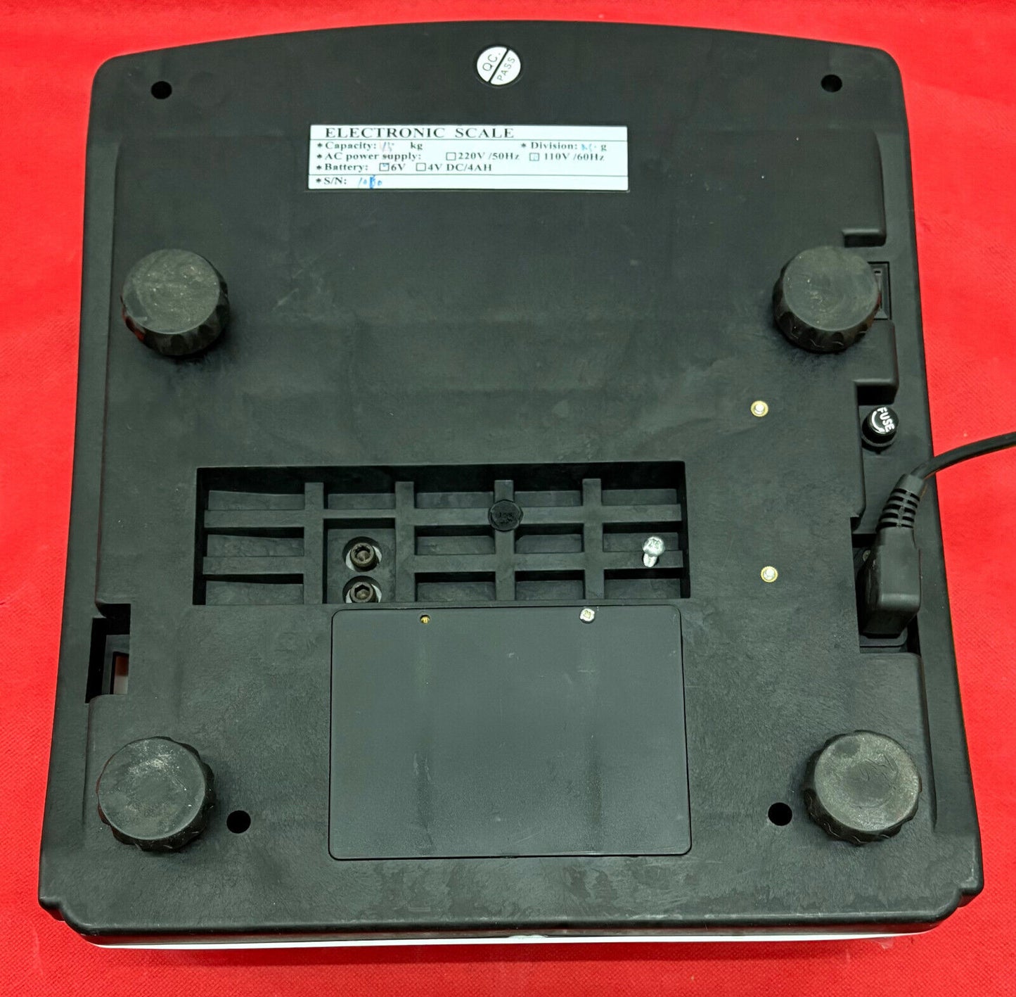 QTECH ELECTRONIC DIGITAL COUNTING SCALE G-30 (30lbs 13.6kg) 110V / 60Hz