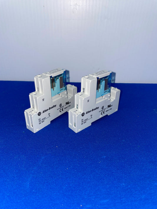 ALLEN-BRADLEY, 700-HN221, Serie B, mit ALLEN-BRADLEY 700-HKM6Z24 Relais 24 V DC
