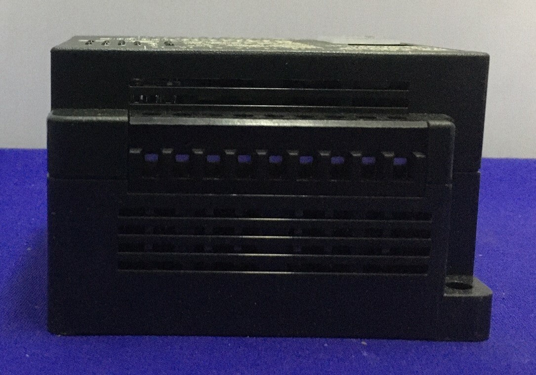 GE FANUC IC200NDR001-CF VERSAMAX NANO PLC 10 PUNTOS DC\DC\RELÉ INCLUYE CABLE 