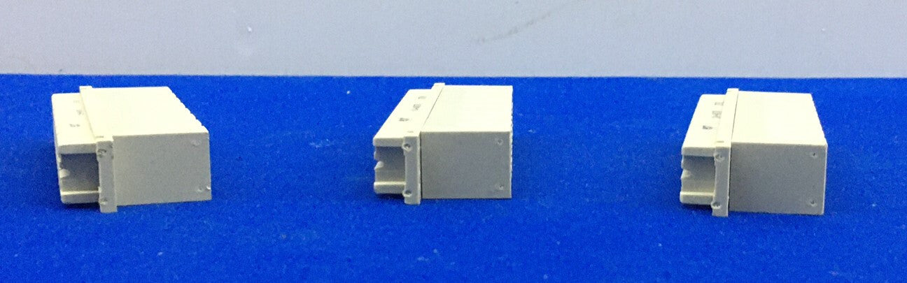 1 ロット数量 3 - EPT 114-40070 コネクタ 15 ピン