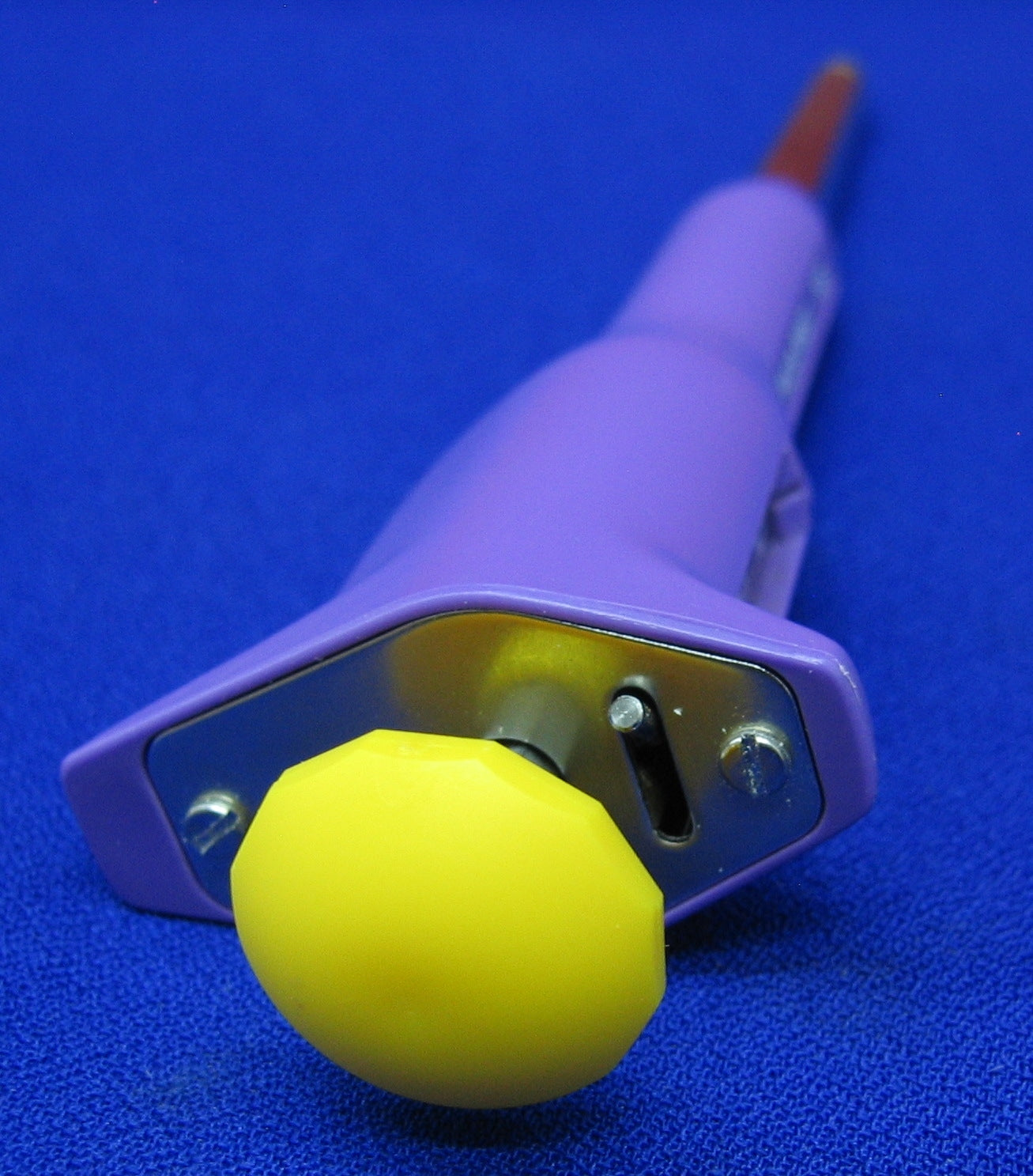 INSTRUMENTO DE PIPETEO DE PRECISIÓN TRI CONTINENT CAT#672 PIPETA PCR 25 µL