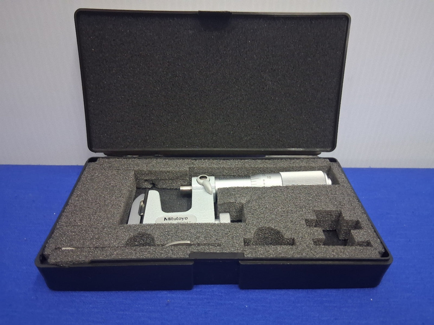 Mitutoyo 117-107 Uni-Mike Outside Micrometer 0-1" Mechanical W/ CASE ACM-1"V