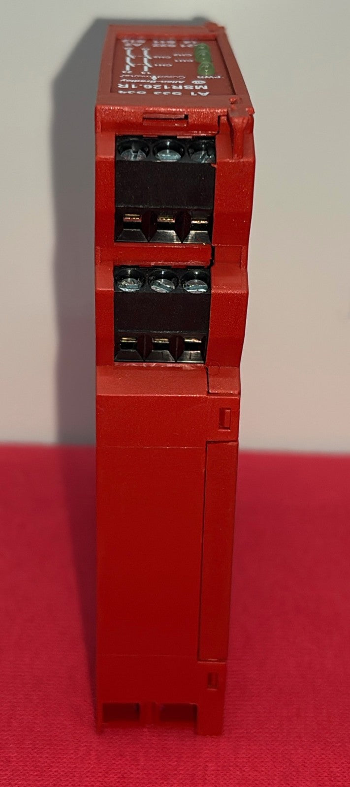 Allen-Bradley AB GUARDMASTER ® MSR126.1R 440R-N23120 SER A 24VAC/DC SAFETY RELAY