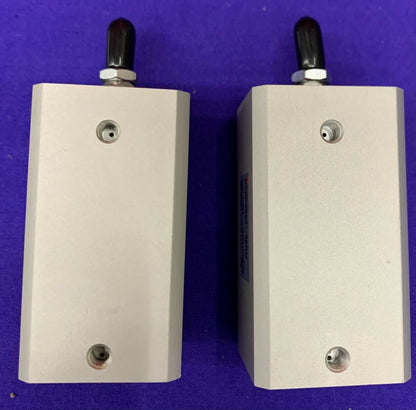 Lot van 2 - SMC NCQ2 Compacte cilinders NCDQ2B20-35DM 