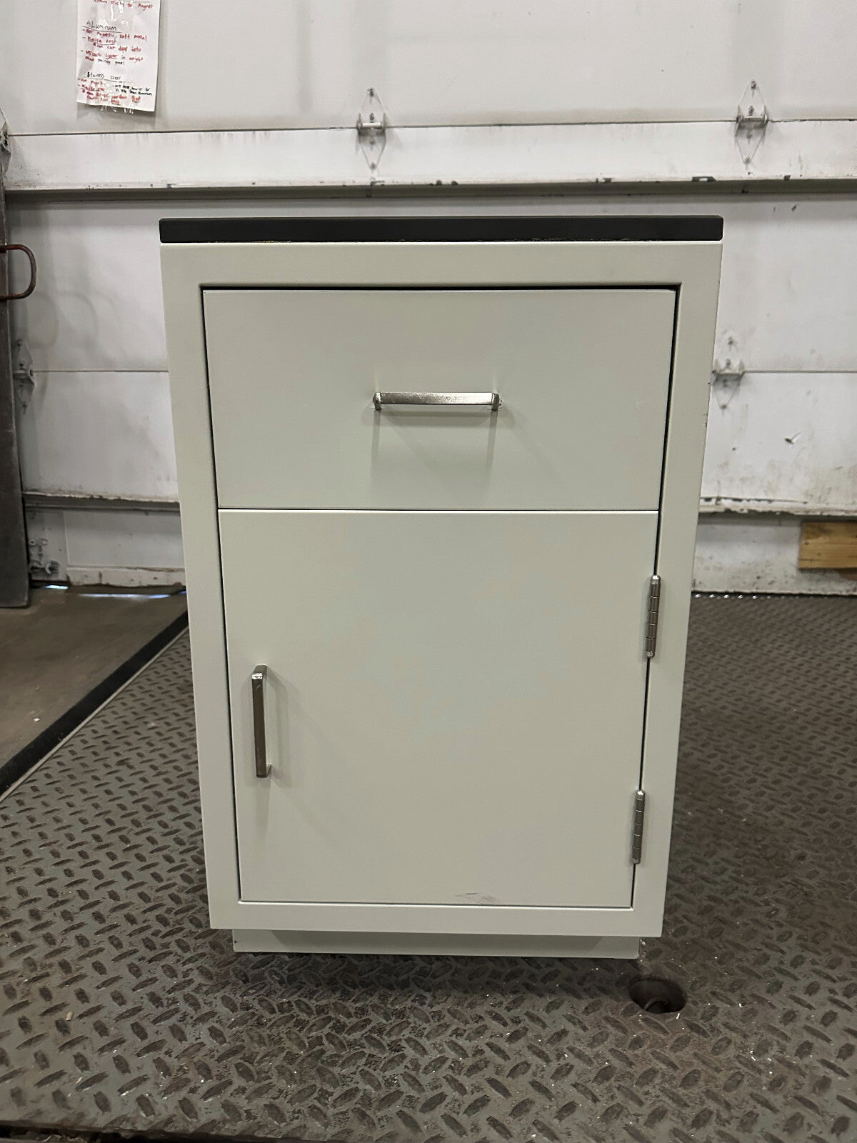 TAN COLORED STEEL CABINET BLACK CHEM TOP SURFACE PULL OUT DRAWER AND SWING DOOR