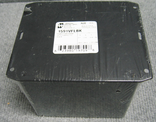CAJA DE PLÁSTICO CON TAPA BRIDADA NEGRA HAMMOND MANUFACTURING 1591VFLBK 