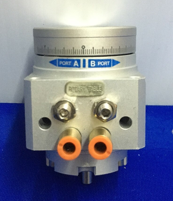 SMC MSUB3-180S PRESIÓN MÁXIMA 0,7 MPa ACTUADOR ROTATIVO MSU CON MESA