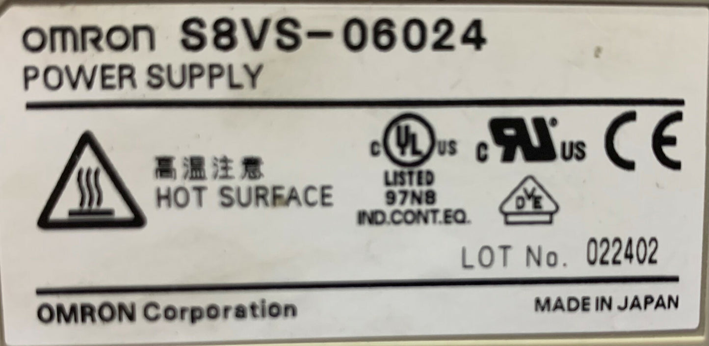 1 ロット数量 2 - オムロン電源 S8VS-06024 DC 24V 2.5A。クラス 2