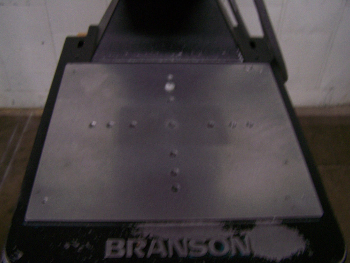 BRANSON ULTRASONIC WELDER 910IWT INPUT 117 VAC 13 AMP 50/60 HZ FOR PARTS REPAIR