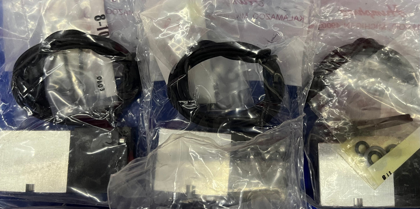 1 LOT - HUMPHREY M310 MAGNETVENTIL - 2 MENGEN - 120 V UND 4 MENGEN - 200 V