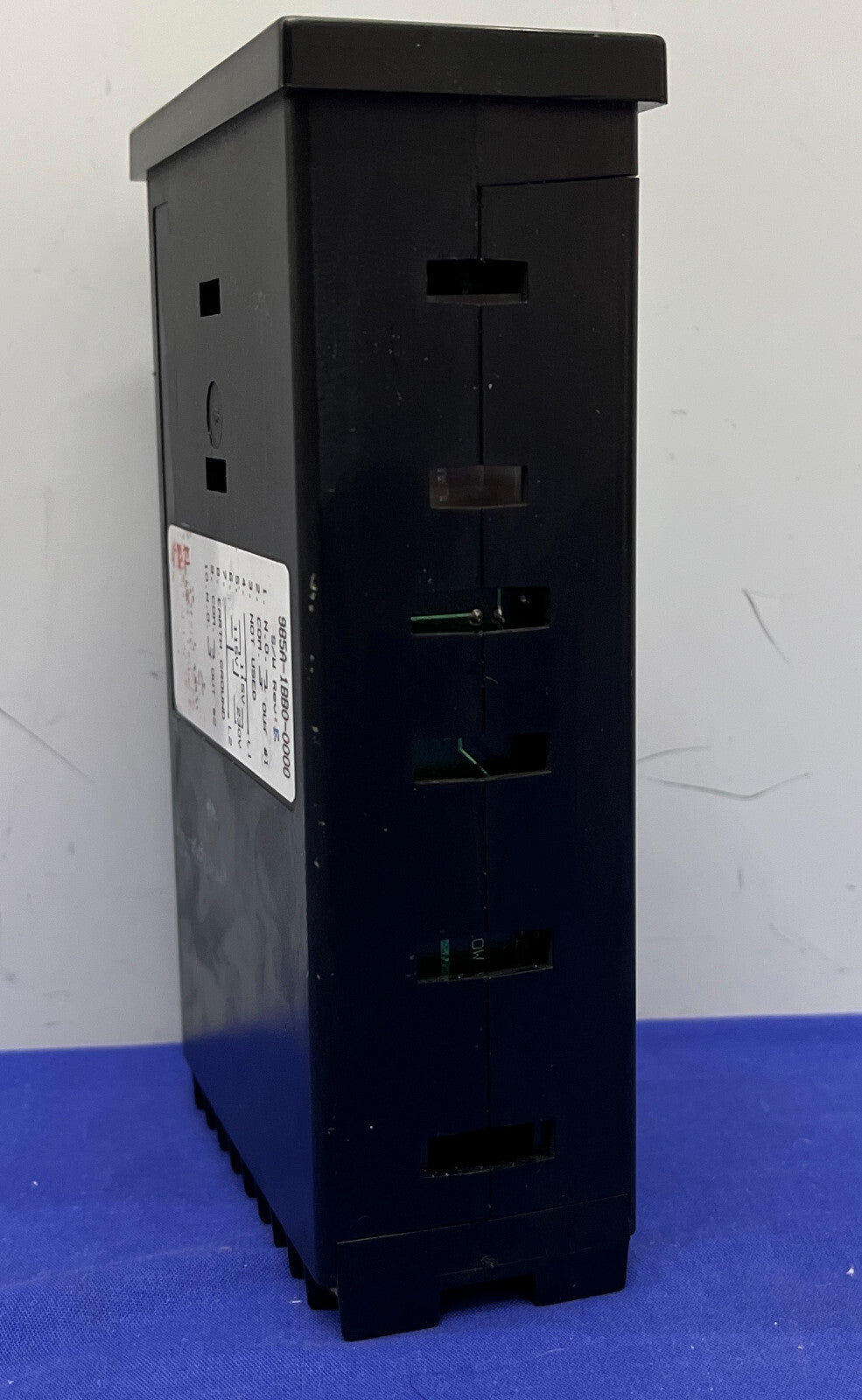 RÉGULATEUR DE TEMPÉRATURE WATLOW SÉRIE 985 985A-1BB0-0000 RÉV. E - SANS SUPPORTS