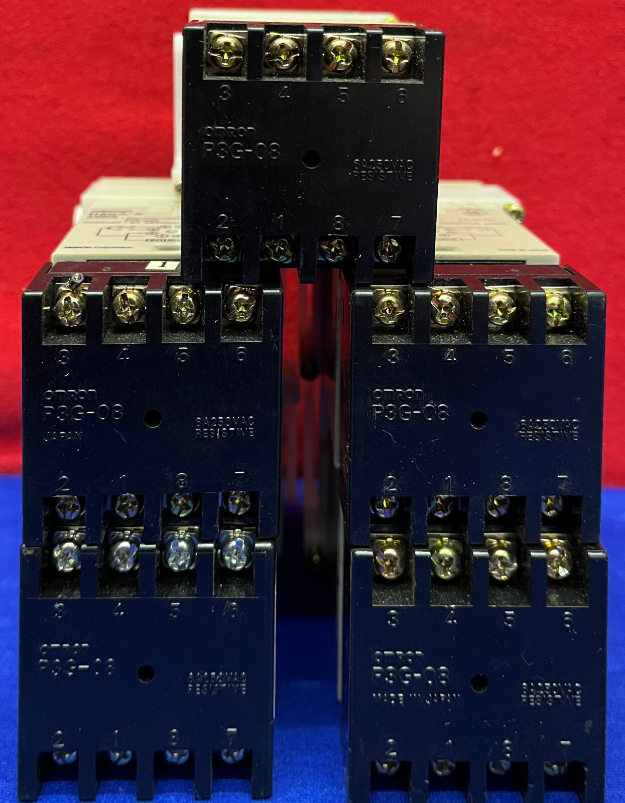 1 LOT, Menge 5 – OMRON H3CA-8 Halbleiter-Timer mit OMRON P36-08-Sockel