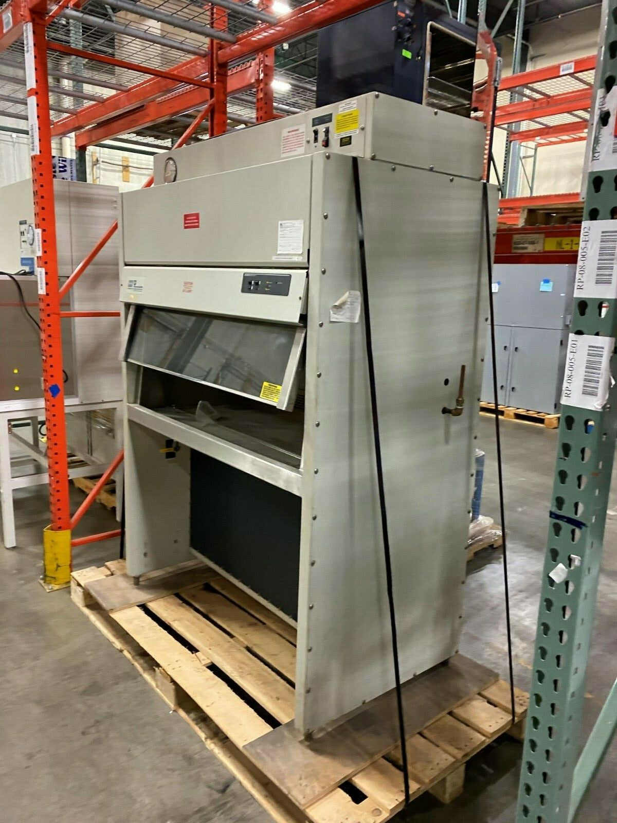 FORMA SCIENTIFIC CONTAMINATION CONTROL INCORPORATED 5' BIOLOGICAL SAFETY CABINET