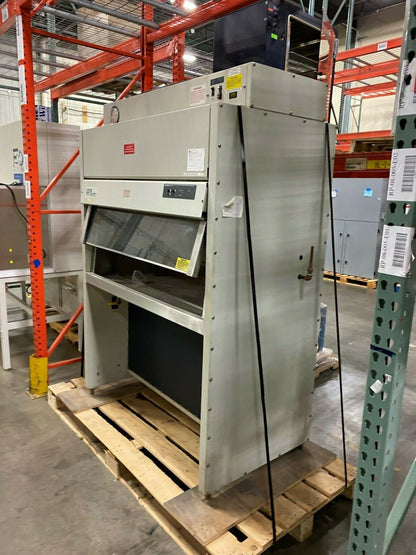 FORMA SCIENTIFIC CONTAMINATION CONTROL INCORPORATED 5' BIOLOGICAL SAFETY CABINET