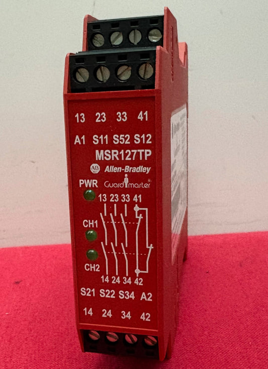 Allen Bradley AB GUARDMASTER MSR127TP 440R-N23132 SER C SAFETY RELAY