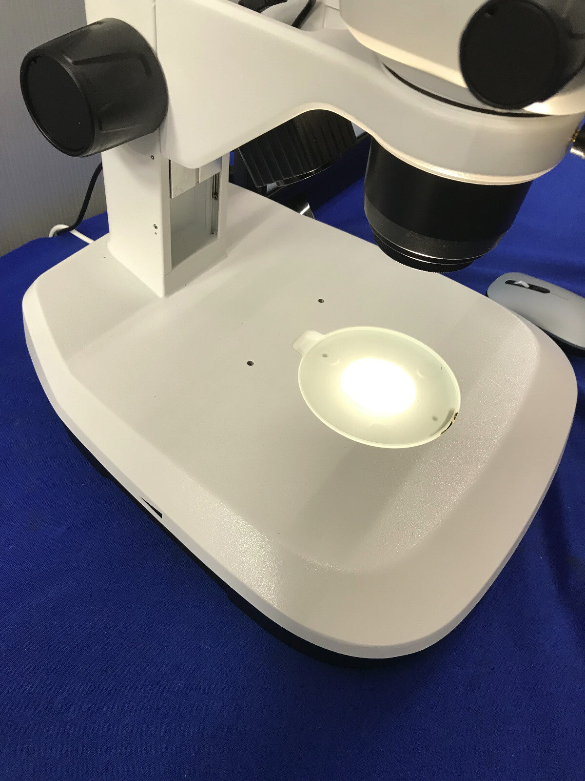 MMBT Polarizing Stereo Trinocular Video Microscope With LED Backlight 6.8-47X