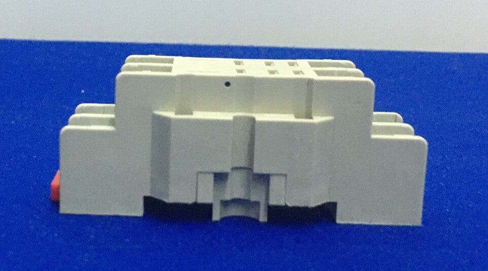 DAYTON (1) 10E075 TOMA 10A 300V