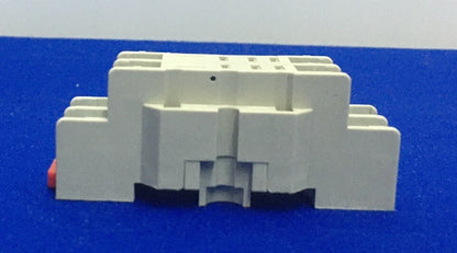 DAYTON (1) 10E075 TOMA 10A 300V