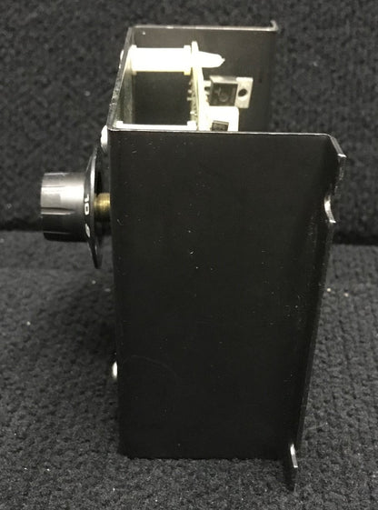 DAYTON ELECTRIC CO. 4Z827C MOTOR SPEED CONTROL AMPS MAX 3 FOR PARTS REPAIR