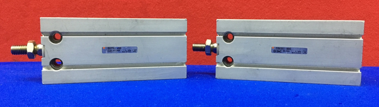 QTY 2 - SMC CDU25-60D FREE MOUNT CYLINDERS MAX PRESSURE 0.7 MPa