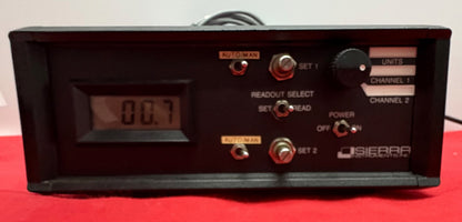 SIERRA INSTRUMENTS 902 DIGITAL DUAL CHANNEL READOUT W/ CABLES - FOR PARTS/REPAIR