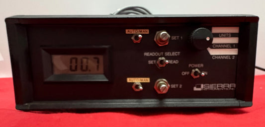 SIERRA INSTRUMENTS 902 DIGITAL DUAL CHANNEL READOUT W/ CABLES - FOR PARTS/REPAIR